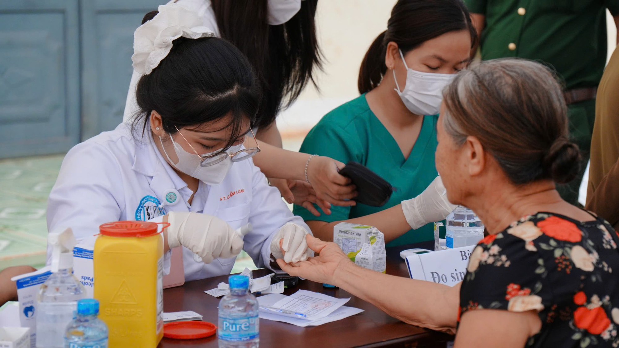 Những trường hợp được BHYT thanh toán 100%- Ảnh 1. Những trường hợp được BHYT thanh toán 100%- Ảnh 1.