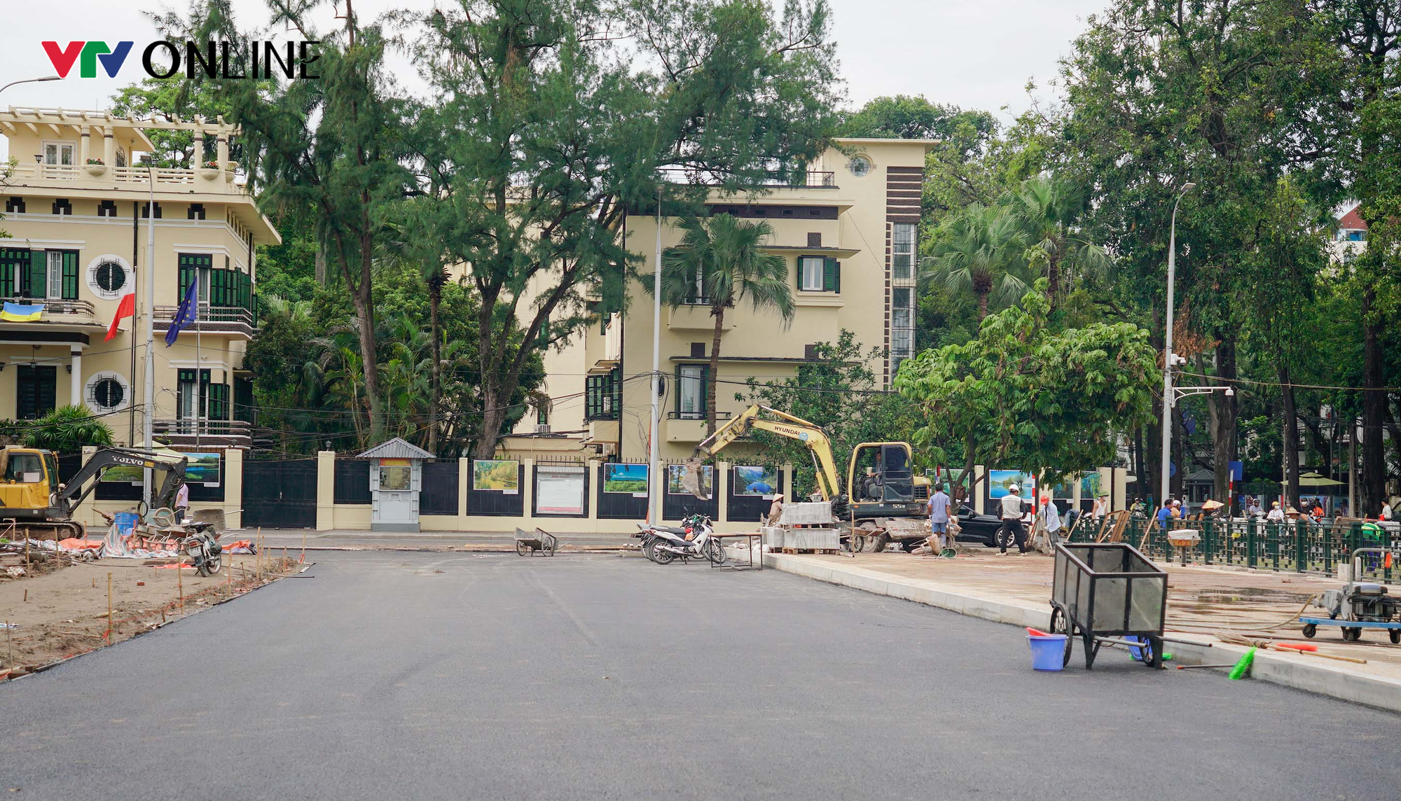 Toàn cảnh khán đài 30.000 chỗ phục vụ đại lễ Quốc khánh 2/9 tại Quảng trường Ba Đình  - Ảnh 14.