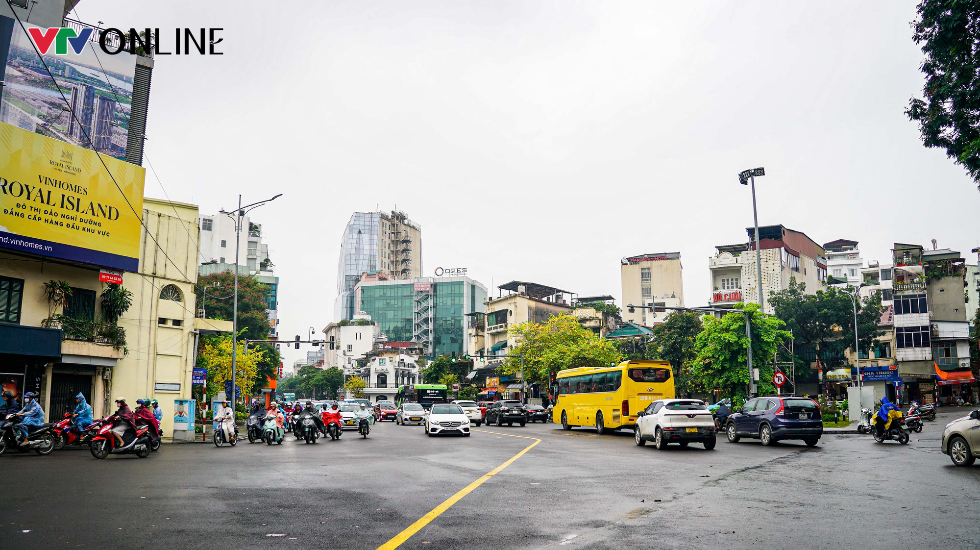 Toàn cảnh khán đài 30.000 chỗ phục vụ đại lễ Quốc khánh 2/9 tại Quảng trường Ba Đình  - Ảnh 15.