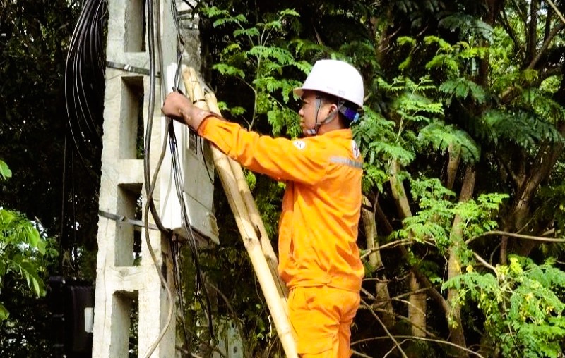 Một gia đình nông thôn ở Thanh Hóa tiền điện tăng gần 10 triệu đồng - Ảnh 1.