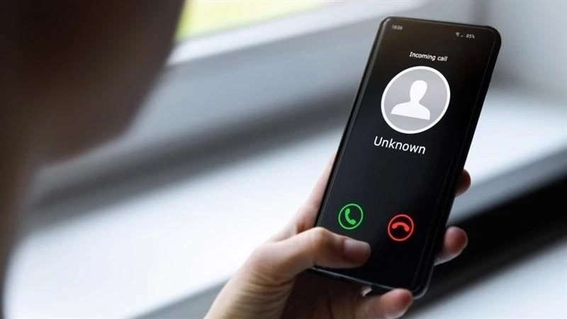 Vừa chuyển khoản thành công 100 triệu đồng, nam sinh 2000 ở Hà Nội lập tức đến công an trình báo- Ảnh 1.