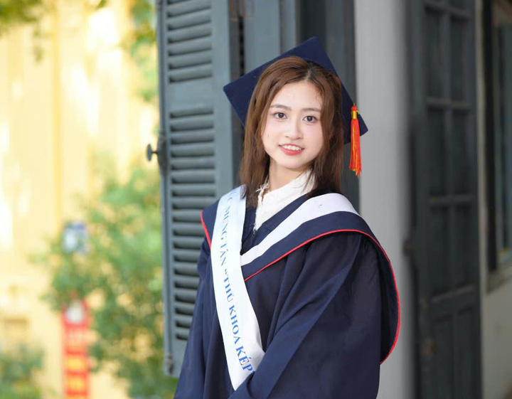 Điều ít biết về nữ thủ khoa kép trường Đại học Dược Hà Nội- Ảnh 1.