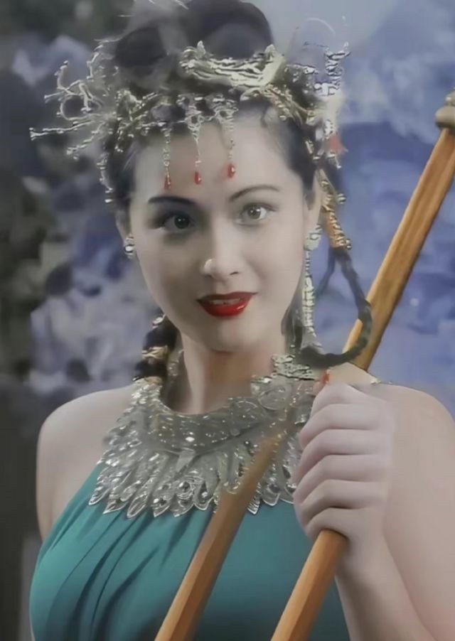 10 công chúa đẹp nhất Trung Quốc: Lưu Diệc Phi chỉ xếp thứ 6, hạng 1 đến cả thần tiên cũng không sánh bằng- Ảnh 4.