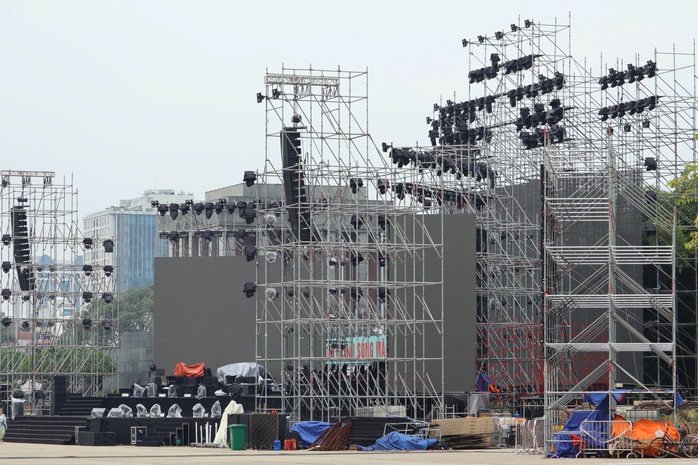 Cận cảnh khán đài 30.000 chỗ ngồi tại Quảng trường Ba Đình phục vụ đại lễ Quốc khánh 2-9- Ảnh 5.