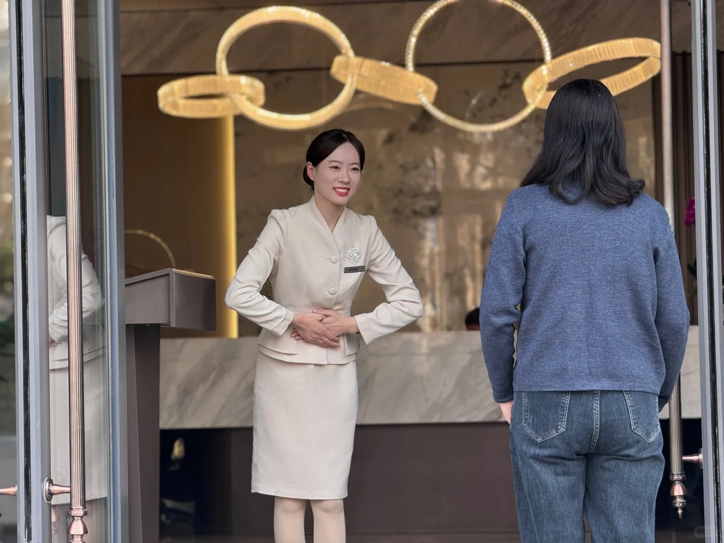 EQ thấp xin đừng làm dịch vụ- Ảnh 1.