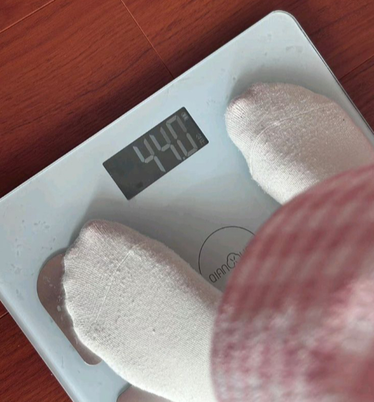 Giảm 9kg/tháng dù không ăn kiêng hay thể dục, người phụ nữ chưa kịp ăn mừng đã nhận tin mắc “VUA UNG THƯ”- Ảnh 2.