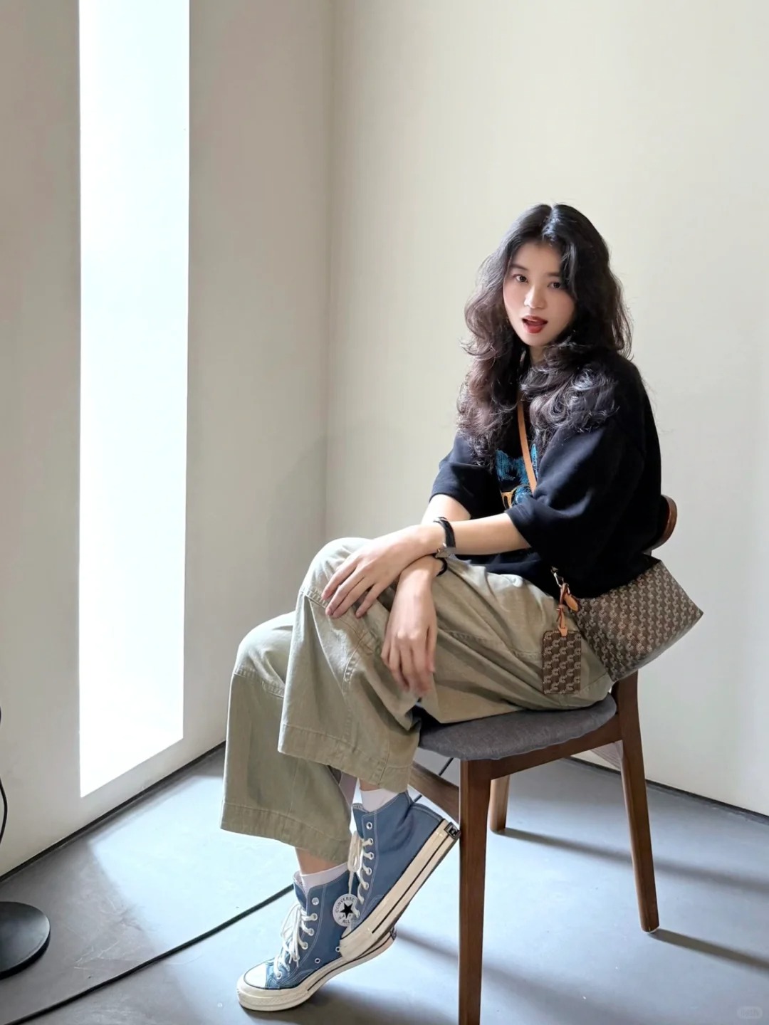 Đừng dễ "đào tim móc phổi" với bất kỳ ai ở chốn công sở: Tất cả sự "chèn ép" đều có lý do!- Ảnh 1.