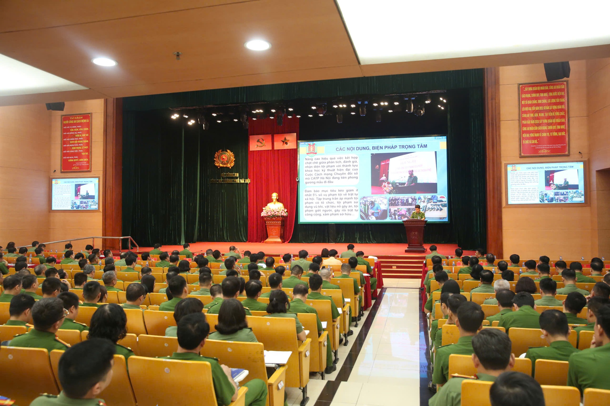 Công an Hà Nội mở cao điểm tấn công, trấn áp tội phạm- Ảnh 2.