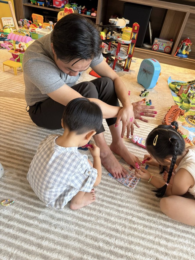 "Lại quên nói yêu ba rồi" - Cường Đô La rèn con cực khéo, là bước đầu cho hành trình kế nghiệp?- Ảnh 3. "Lại quên nói yêu ba rồi" - Cường Đô La rèn con cực khéo, là bước đầu cho hành trình kế nghiệp?- Ảnh 3.