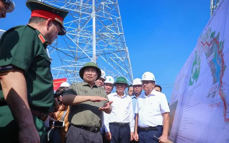 Thủ tướng: Hoàn thành đường dây 500 kV Lào Cai - Vĩnh Yên vào 19/8/2025 - Ảnh 1.