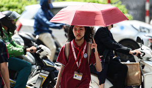 Hà Nội nắng nóng gay gắt trên 38°C, cả nước 10 ngày tới nhiều nơi mưa to- Ảnh 3.