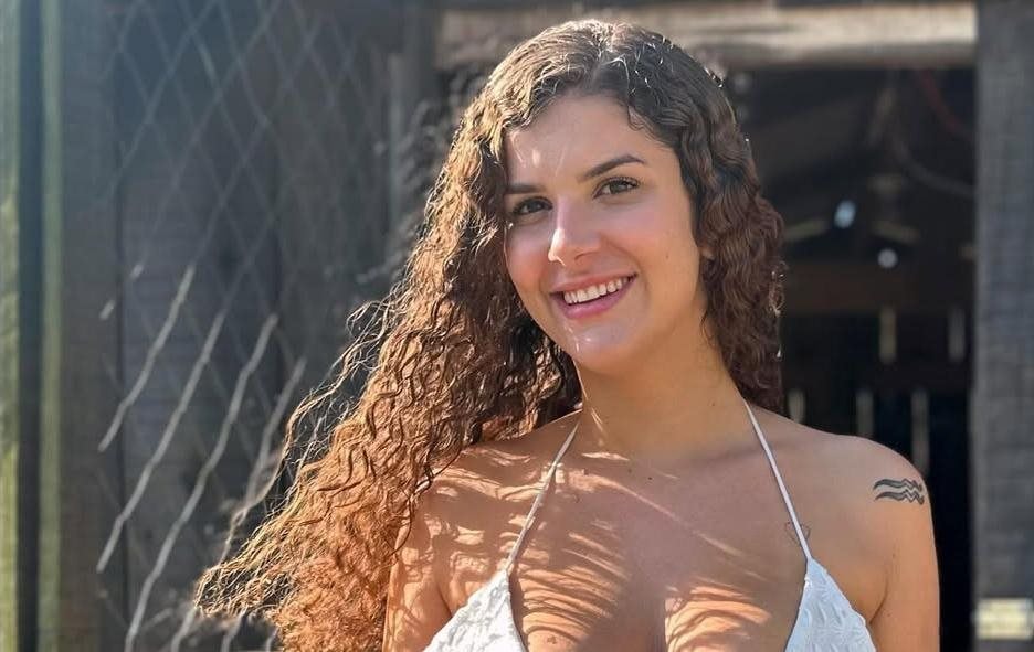 Bị từ chối xin việc 50 lần vì ngoại hình "quá hấp dẫn": "Không ai nhìn vào năng lực và trình độ của tôi"- Ảnh 1.