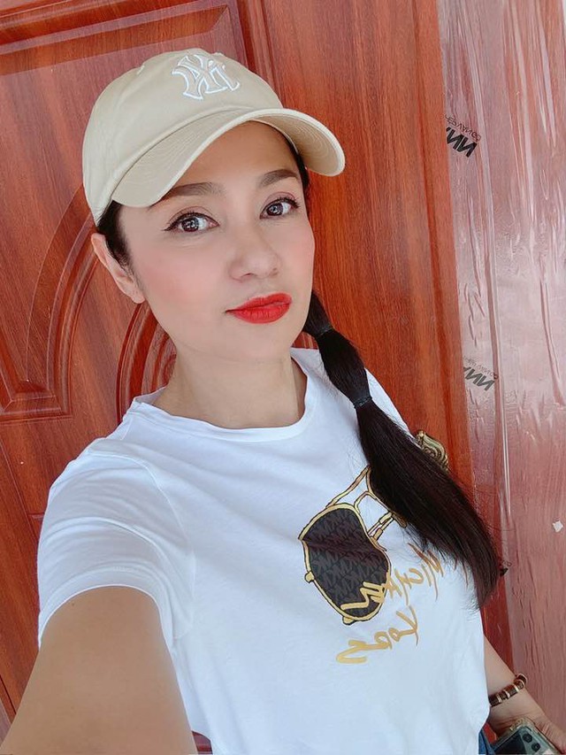 Đệ nhất mỹ nhân Việt sở hữu nhà vườn 3000m2 ở TP.HCM, cát xê 30 cây vàng, 53 tuổi không lấy chồng- Ảnh 9.