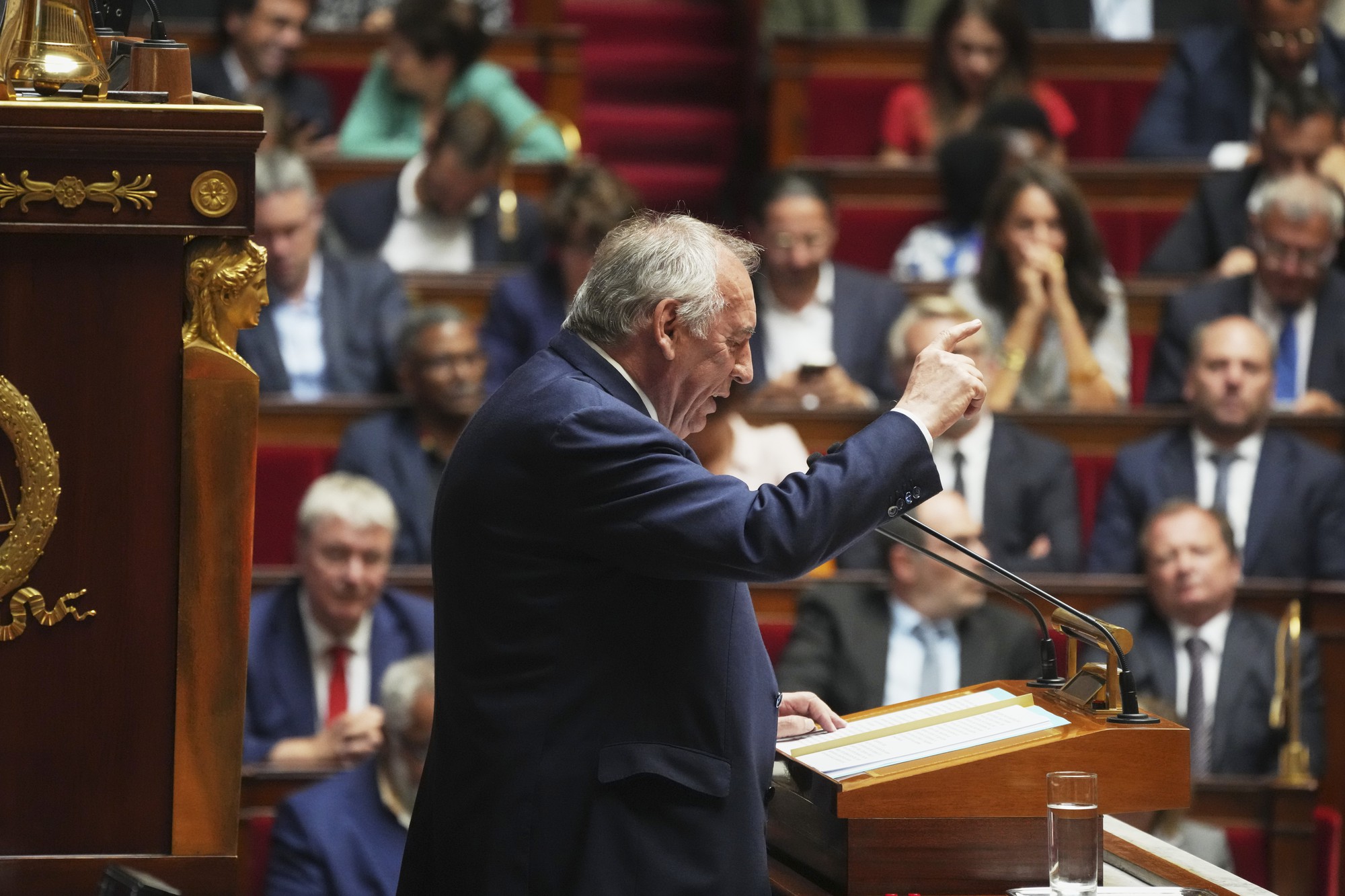 Pháp có Thủ tướng mới- Ảnh 1. Pháp có Thủ tướng mới- Ảnh 1.