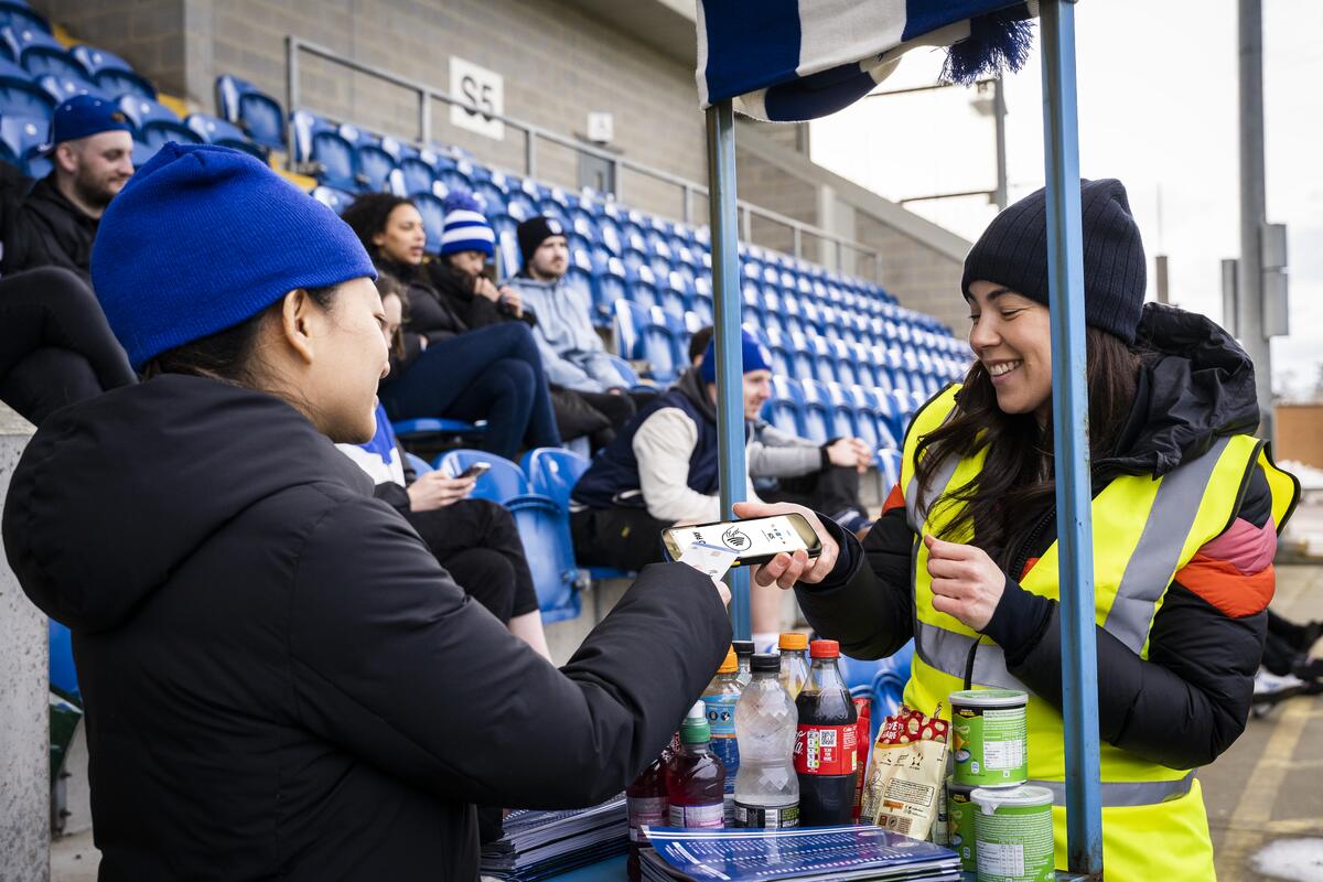 PouchNATION ứng dụng giải pháp Zebra rút ngắn 83% thời gian check-in - Ảnh 1. PouchNATION ứng dụng giải pháp Zebra rút ngắn 83% thời gian check-in - Ảnh 1.