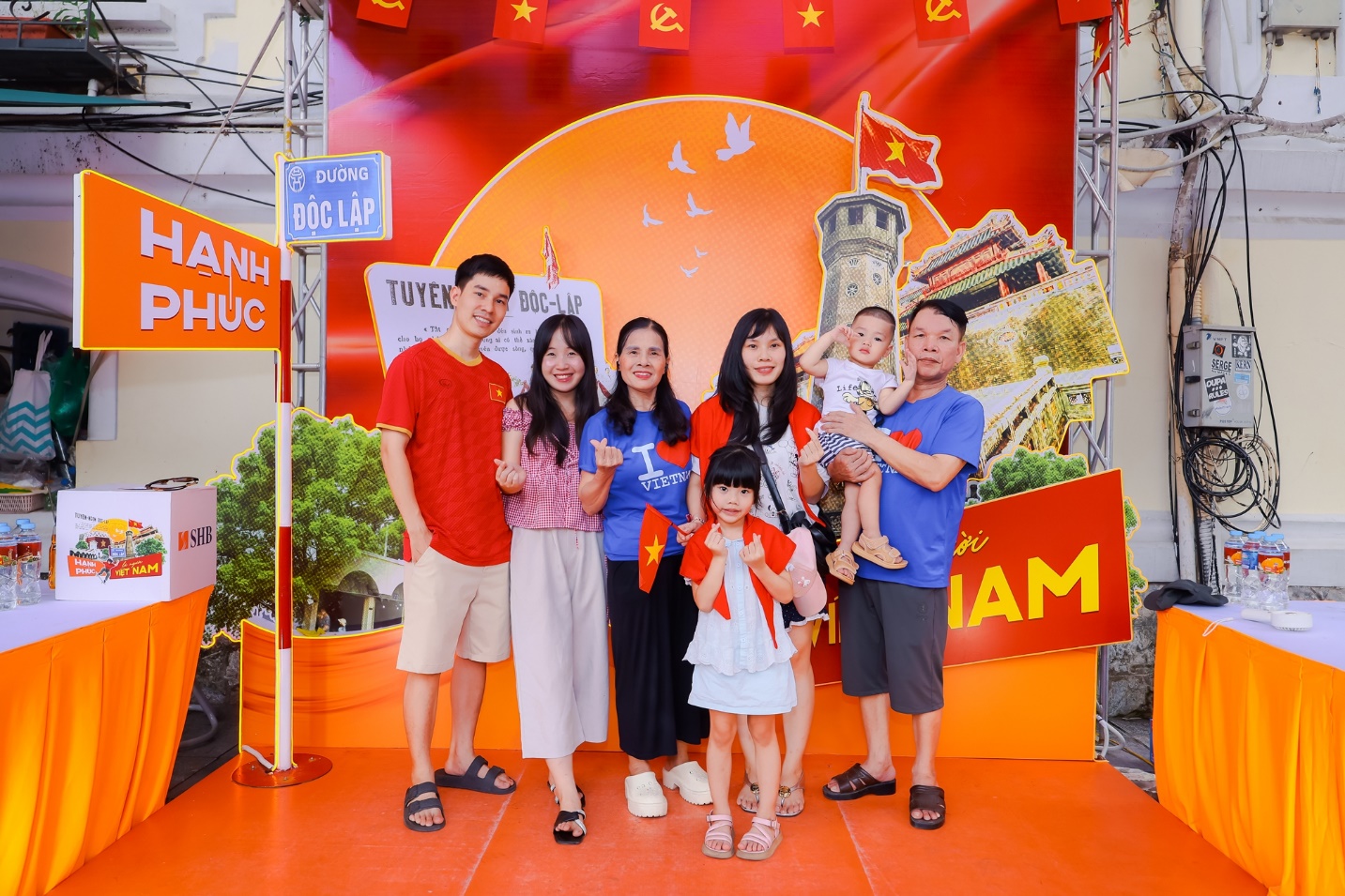 SHB đồng hành Fandom Yêu Nước: Tự hào hành trình lan toả niềm hạnh phúc là người Việt Nam - Ảnh 6.