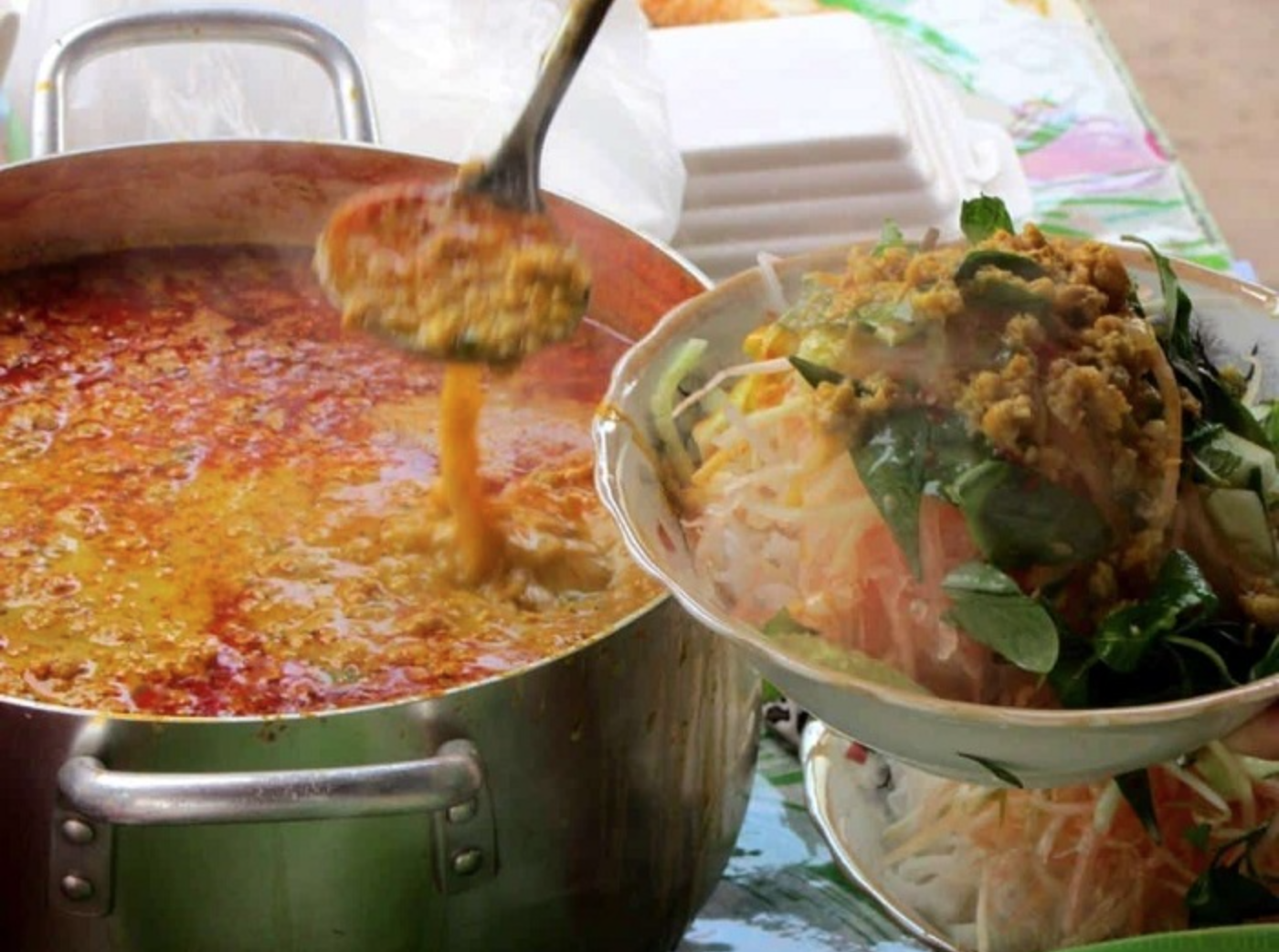 Đặc sản độc nhất vô nhị ở miền Tây: Hiếm người biết từ "kèn" trong món bún nổi tiếng này nghĩa là gì? - Ảnh 2.