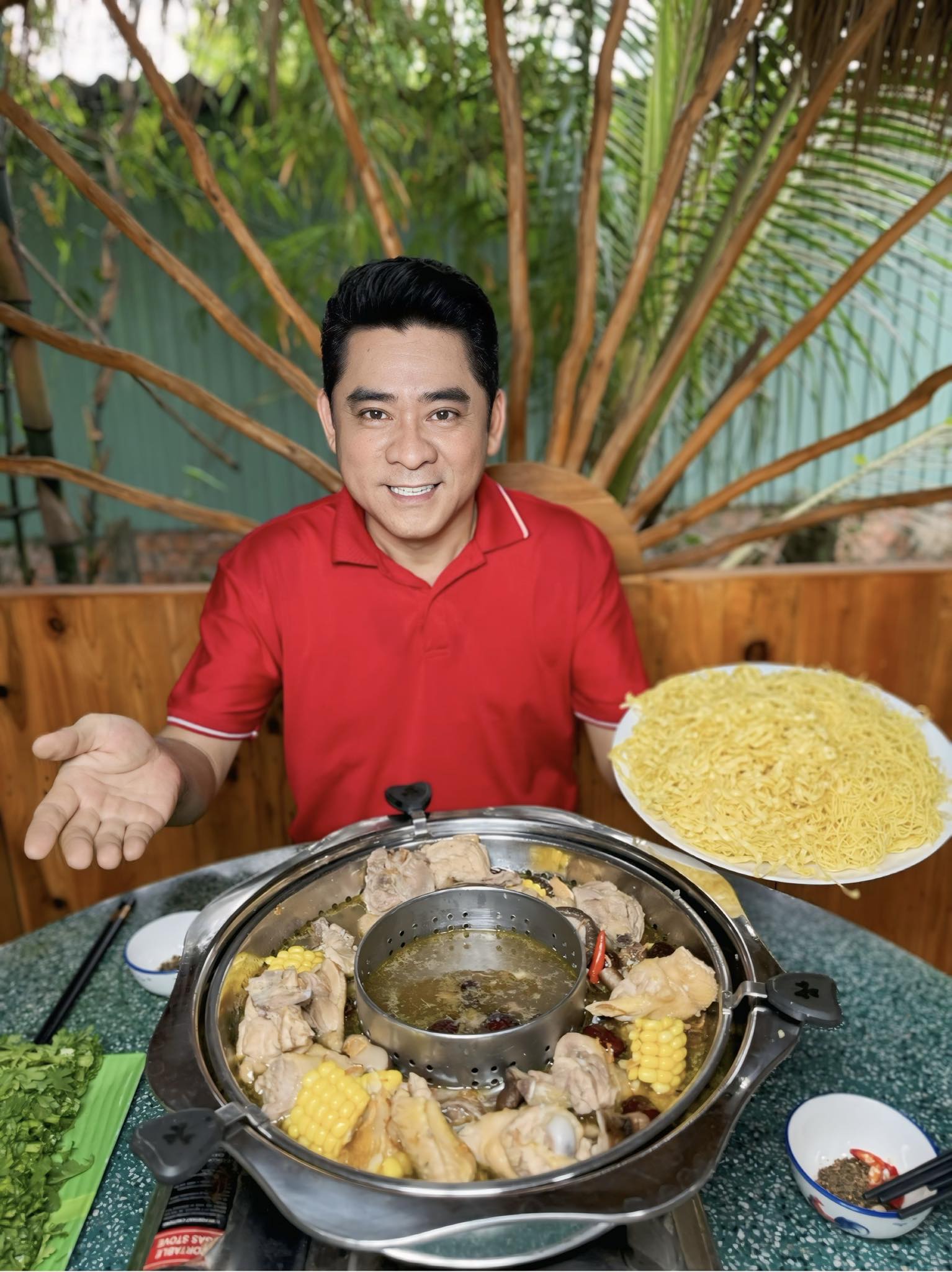 Diễn viên Huỳnh Anh Tuấn "đóng băng" hoàn toàn tài khoản MXH sau khi bị đột quỵ - Ảnh 1.
