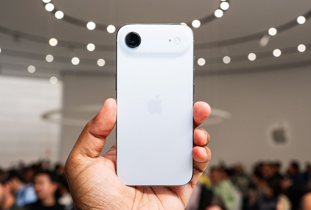 Đang rủng rỉnh tiền, năm nay người dùng Việt Nam mua iPhone 17 loại nào là “khôn ngoan” nhất?- Ảnh 2.