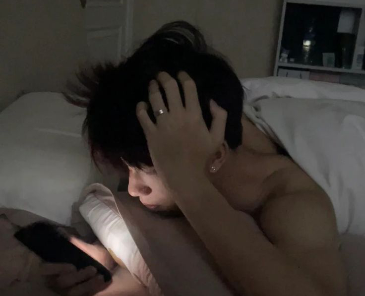 8 thói quen là thủ phạm hàng đầu đẩy nhanh quá trình lão hóa cơ thể, nhiều người không ngờ tới!