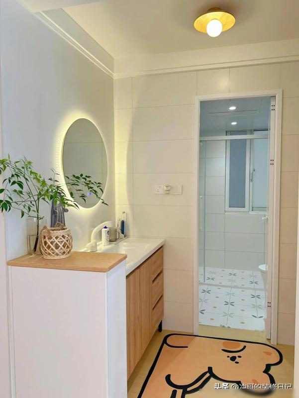 Cuộc sống tối giản của người phụ nữ 40 tuổi: Ngôi nhà 72m² sạch sẽ, tiện nghi và “giàu có” từ trong nếp sống- Ảnh 1.