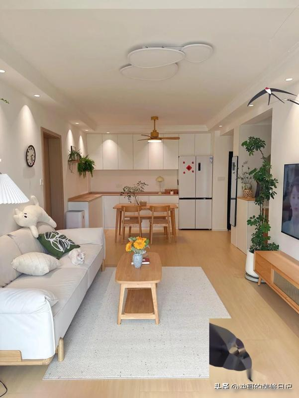 Cuộc sống tối giản của người phụ nữ 40 tuổi: Ngôi nhà 72m² sạch sẽ, tiện nghi và “giàu có” từ trong nếp sống- Ảnh 7.