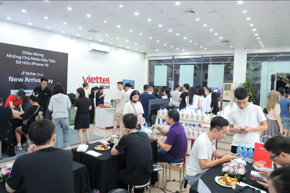 Đặt trước iPhone 17, iPhone Air ưu đãi tại Viettel Store, giảm ngay 4 triệu đồng qua MBBank - Ảnh 2.