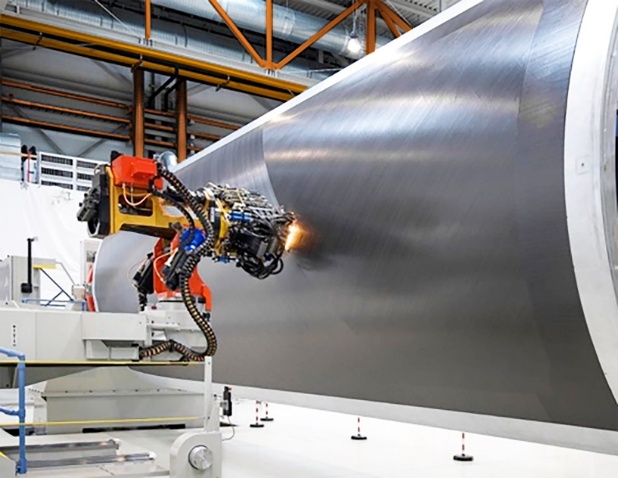 CT UAV - Sốc với nhà máy đúc composite tự tiến hóa - Ảnh 4.