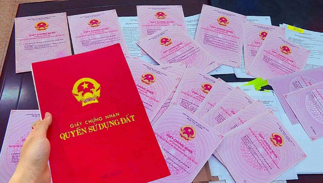 3 trường hợp sẽ mất nhiều tiền hơn khi làm sổ đỏ từ 2026: Ai thuộc nhóm này hãy chuẩn bị tài chính sớm- Ảnh 1. 3 trường hợp sẽ mất nhiều tiền hơn khi làm sổ đỏ từ 2026: Ai thuộc nhóm này hãy chuẩn bị tài chính sớm- Ảnh 1.