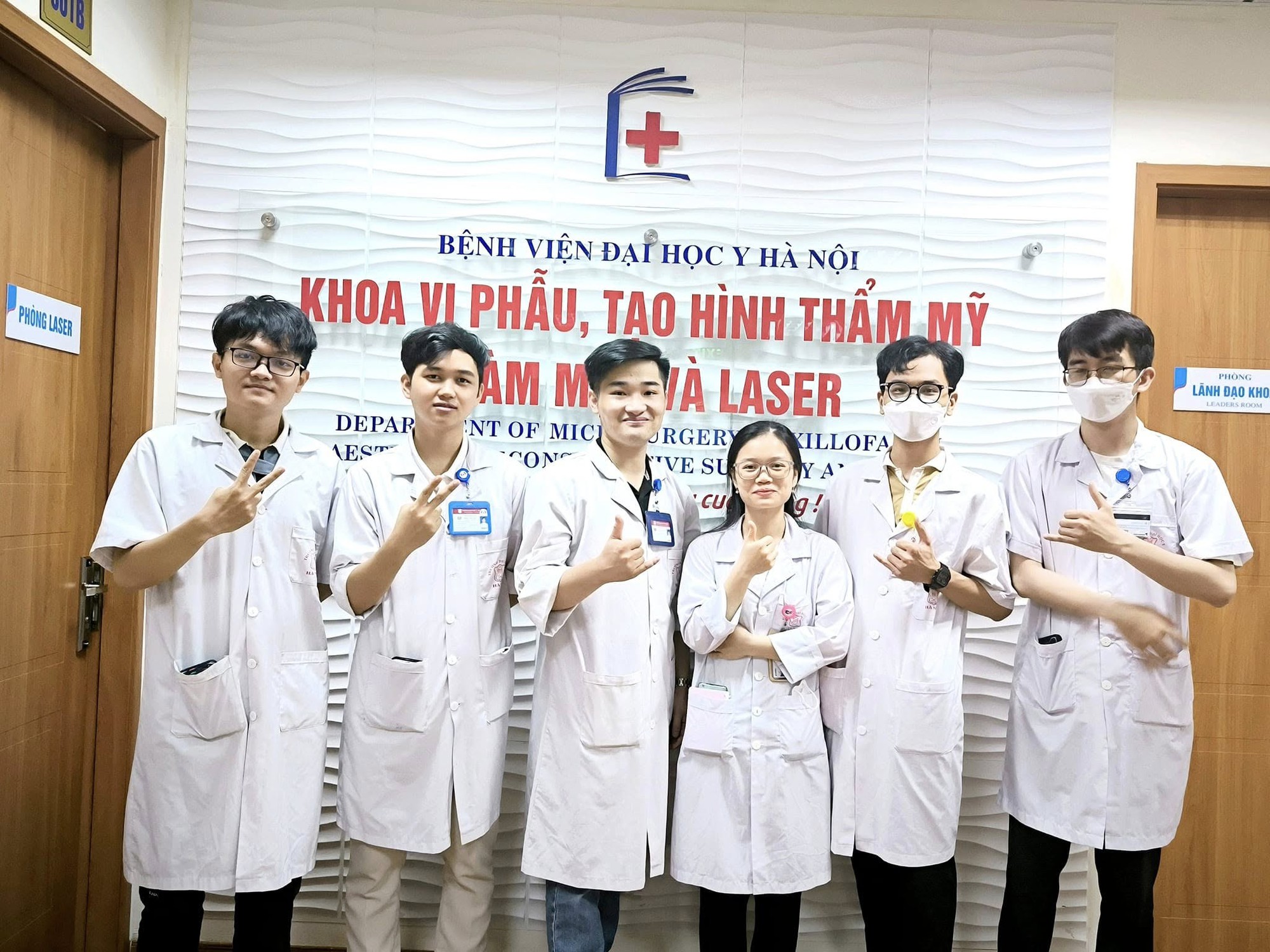 Bác sĩ nội trú mặc áo lính gây ấn tượng mạnh ngày chọn chuyên ngành: "Chăm sóc sức khỏe cho nhân dân cũng là bảo vệ Tổ quốc"- Ảnh 2.