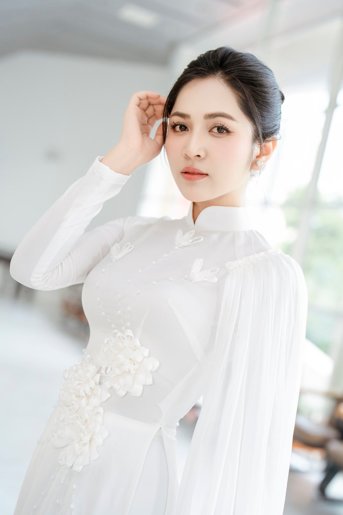 Giọng ca Nhạc viện cực đắt show hiện tại: Từ 0 cát-xê đến “đổi đời” nhờ hit quốc dân 6.5 tỷ view, cứ hát nhạc cách mạng là hot- Ảnh 1.