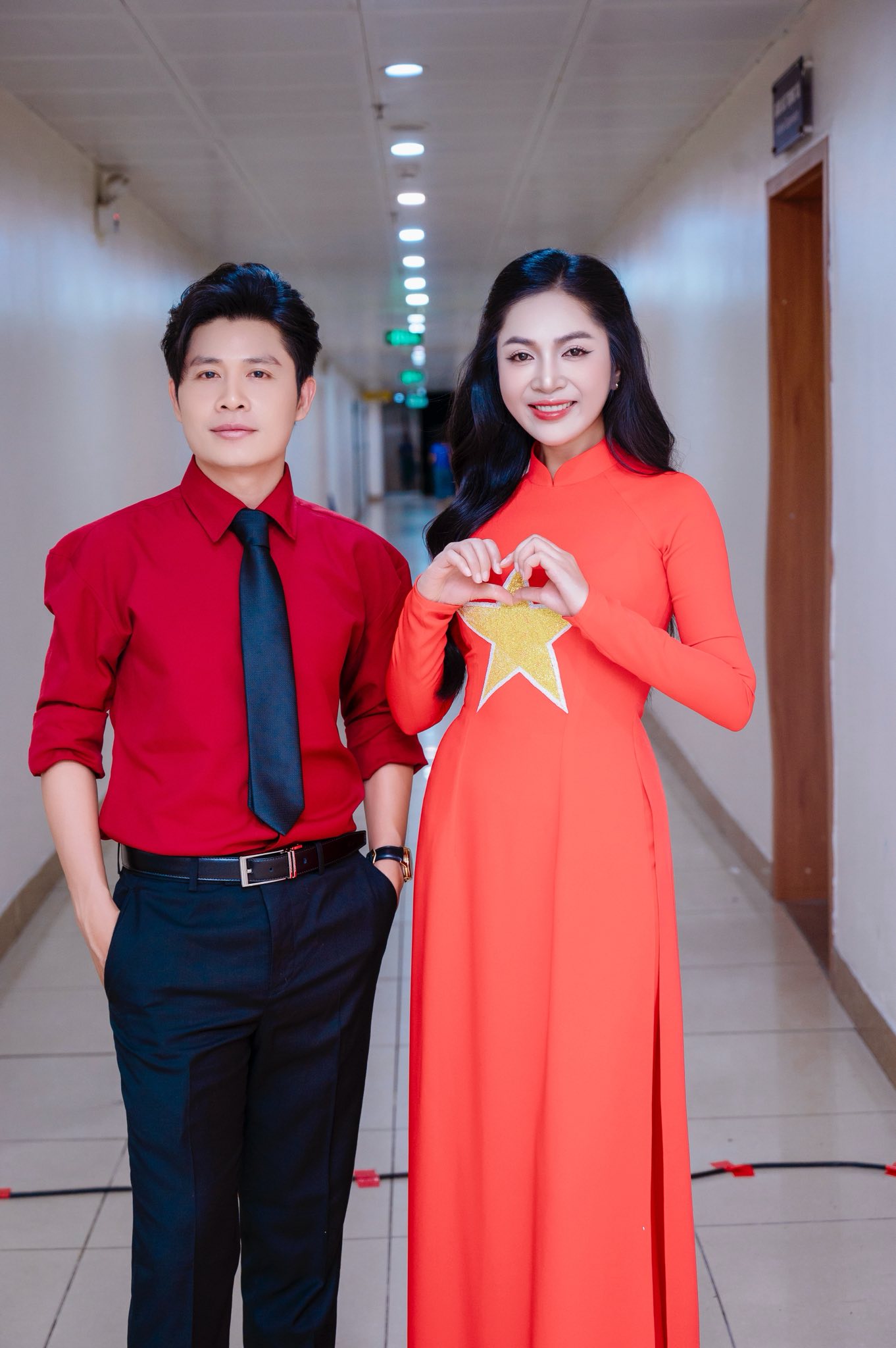 Giọng ca Nhạc viện cực đắt show hiện tại: Từ 0 cát-xê đến “đổi đời” nhờ hit quốc dân 6.5 tỷ view, cứ hát nhạc cách mạng là hot- Ảnh 2.