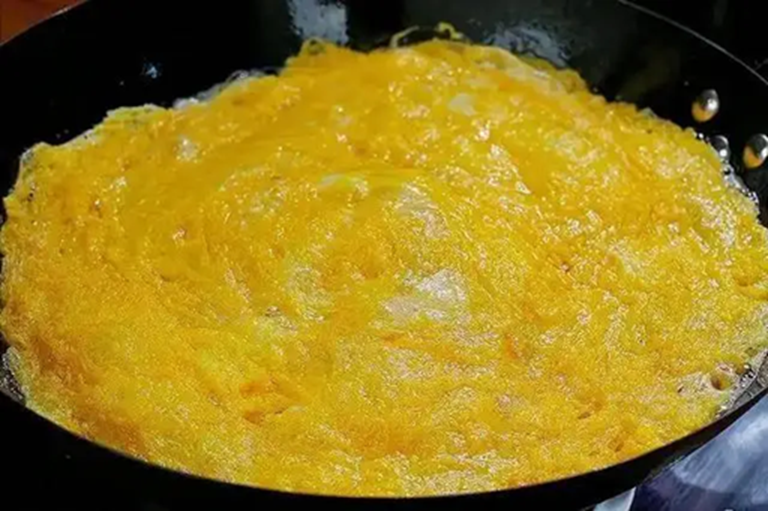 Ăn trứng luộc mỗi ngày bổ gan hay hại gan? Bác sĩ chỉ rõ 4 nguyên tắc cần nhớ- Ảnh 2.