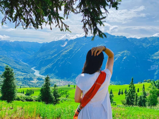 Thảo nguyên rộng lớn ngay vùng núi phía Bắc, cách Hà Nội 400km: Du khách nhận xét "như Châu Âu thu nhỏ"- Ảnh 10.