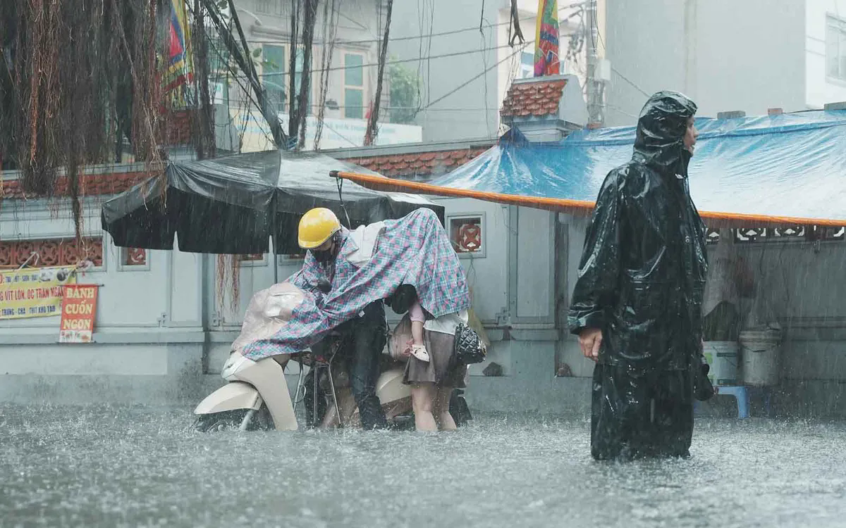 Nhiều khu vực mưa rào và dông, có nơi mưa to trên 100 mm - Ảnh 1.