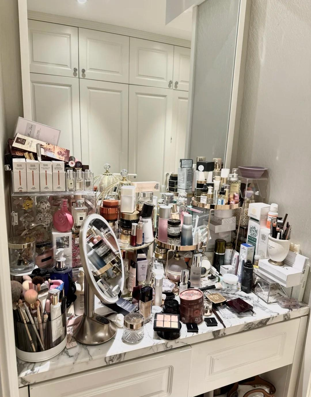 Sau 3 năm sống tối giản, tôi nhận ra 5 món đồ “khó dùng hết” nhất - mua nhiều chỉ thêm gánh nặng- Ảnh 5. Sau 3 năm sống tối giản, tôi nhận ra 5 món đồ “khó dùng hết” nhất - mua nhiều chỉ thêm gánh nặng- Ảnh 5.