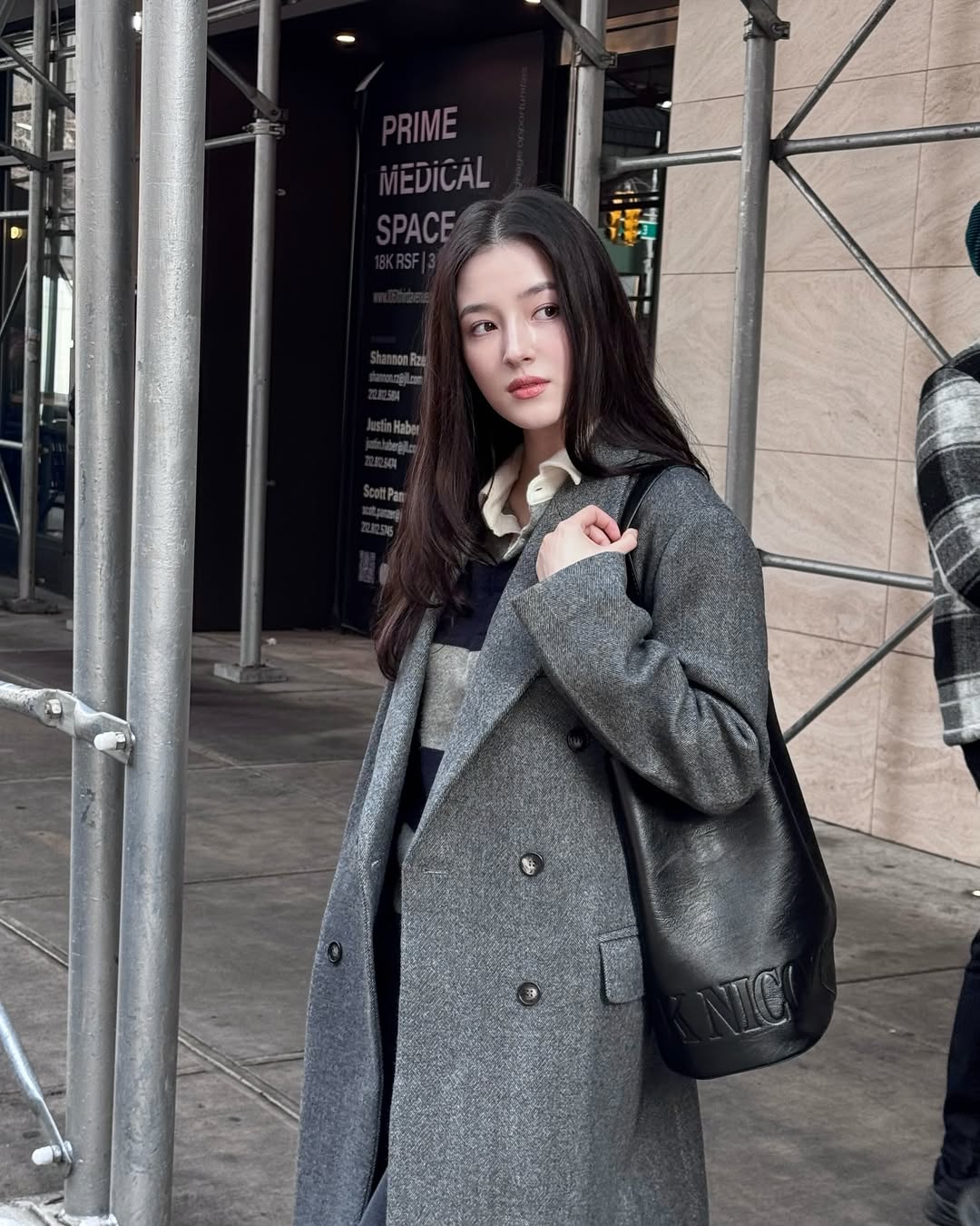 Người "đẹp nhất hành tinh" và vợ tỷ phú đốt nóng phố đi bộ Hà Nội, giờ sao rồi? - Ảnh 15. Người "đẹp nhất hành tinh" và vợ tỷ phú đốt nóng phố đi bộ Hà Nội, giờ sao rồi? - Ảnh 15.