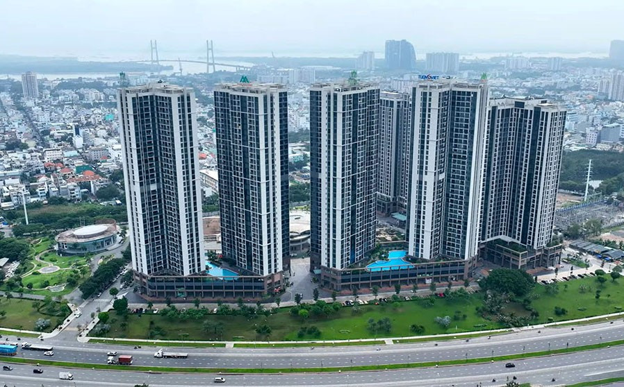 Bất động sản rớt giá trăm tỷ sau 1 tháng 1 Bất động sản rớt giá trăm tỷ sau 1 tháng