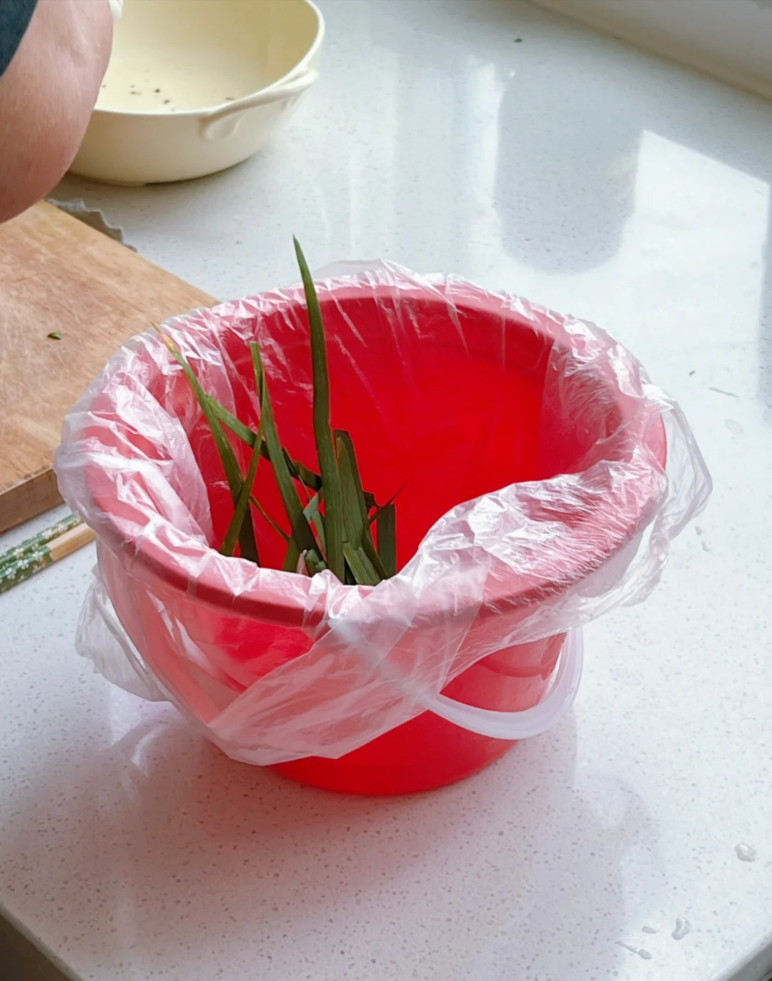 Mẹ tôi 55 tuổi: Học thức không cao nhưng tinh tường hơn sách vở, có 9 chiêu "hồi sinh phế phẩm thành báu vật" đỉnh cao! - Ảnh 5.