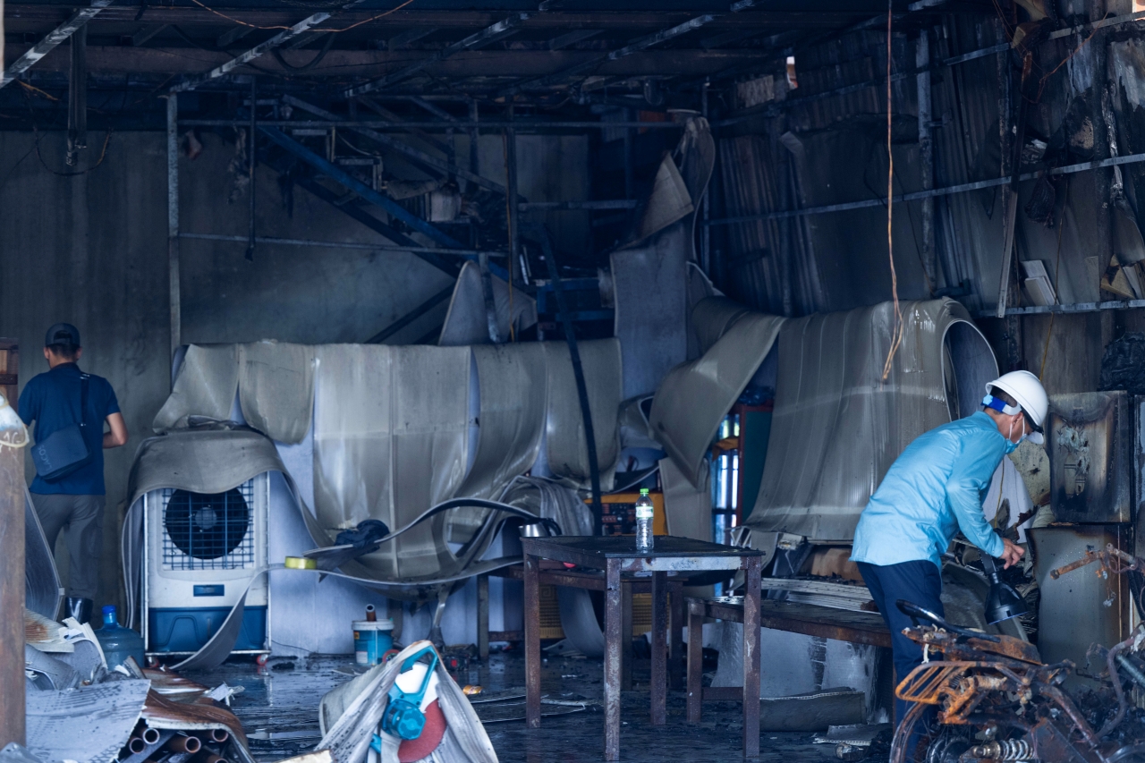 "Mẹ ơi cứu con" - cuộc gọi cuối cùng xé lòng trước khi cả nhà 4 người mất trong vụ cháy kinh hoàng ở Hà Nội- Ảnh 7.