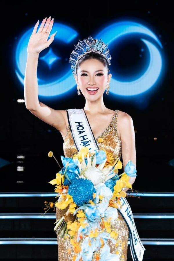 "Ngấy" Hoa hậu!- Ảnh 6.