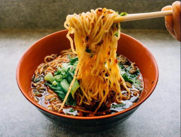 Một bát mì có giá hơn 2 triệu đồng, chủ quán tiết lộ đây là loại thuộc phân khúc “rẻ nhất”- Ảnh 2. Một bát mì có giá hơn 2 triệu đồng, chủ quán tiết lộ đây là loại thuộc phân khúc “rẻ nhất”- Ảnh 2.