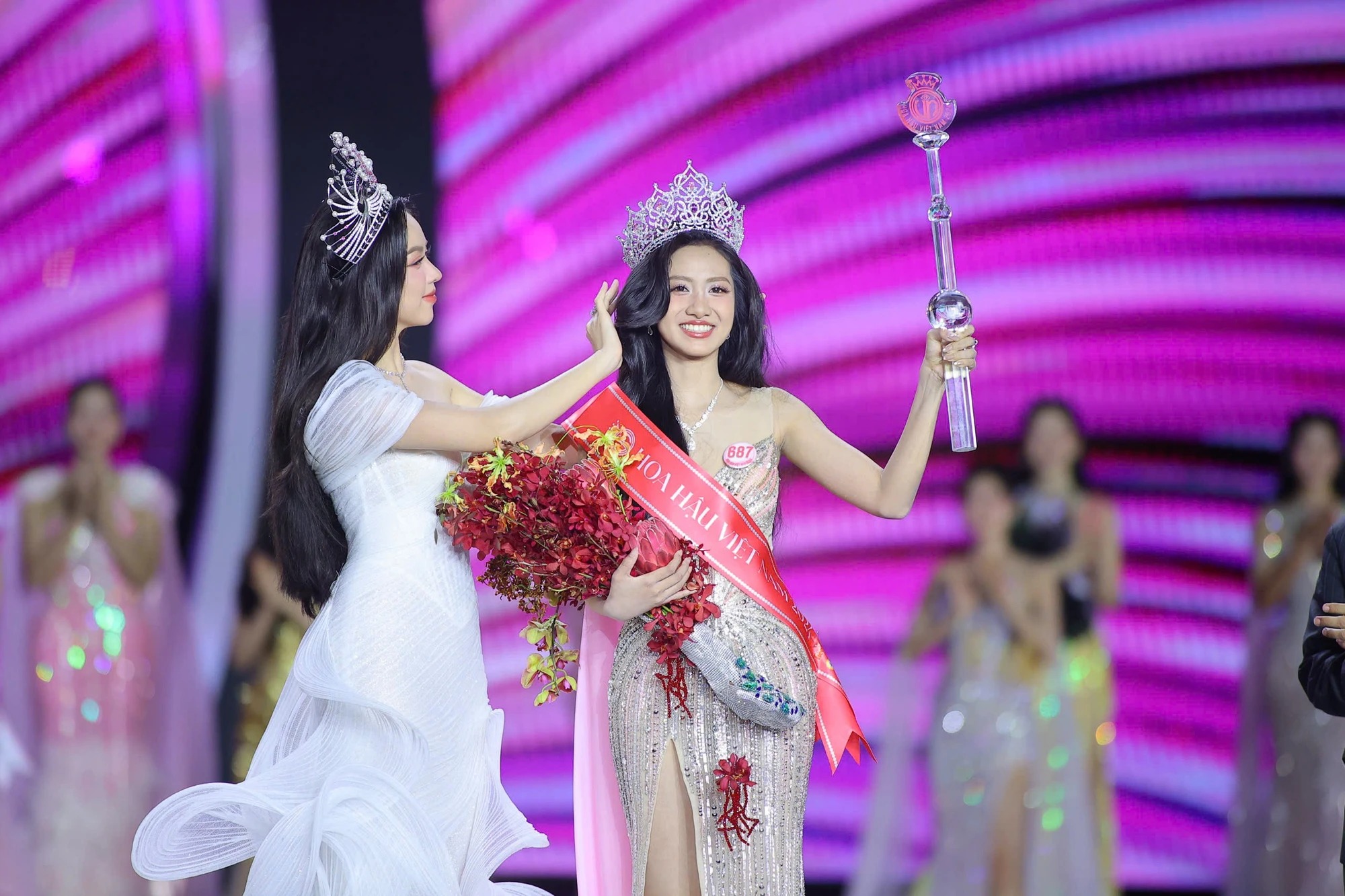 "Ngấy" Hoa hậu!- Ảnh 5.