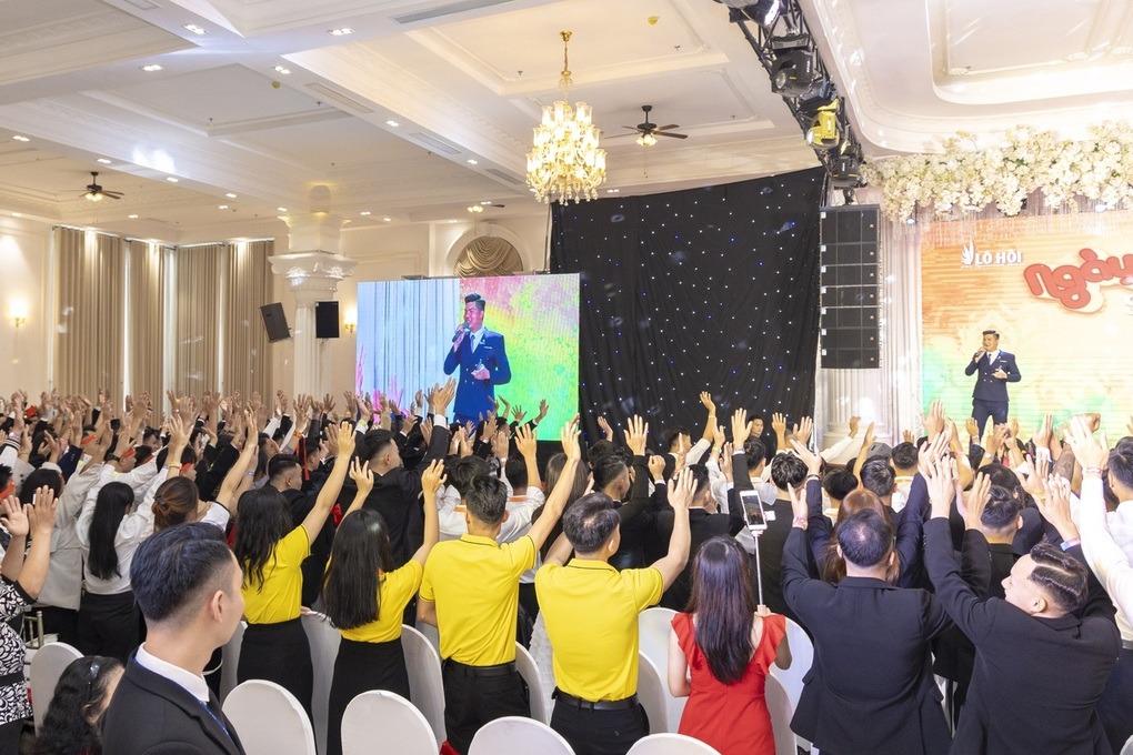 Mỗi ngày có hơn 720 người rời bỏ công ty đa cấp - Ảnh 1.