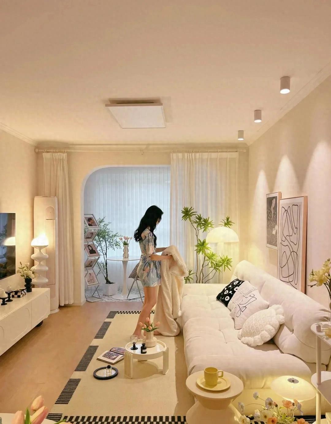 Căn hộ 76m² của người phụ nữ 32 tuổi được trang trí khéo đến mức gần như không cần dọn vẫn sạch bong kin kít- Ảnh 1. Căn hộ 76m² của người phụ nữ 32 tuổi được trang trí khéo đến mức gần như không cần dọn vẫn sạch bong kin kít- Ảnh 1.