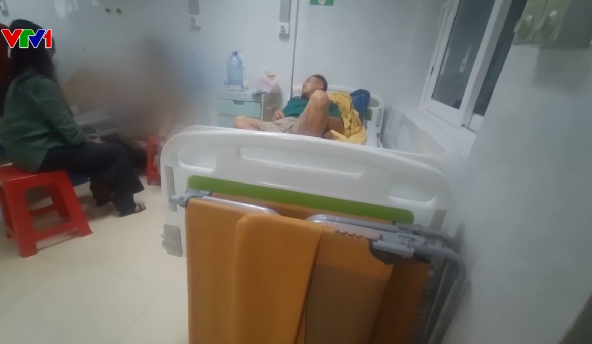 Máy hỏng nhưng vẫn tán sỏi cho gần 500 bệnh nhân - Ảnh 2.