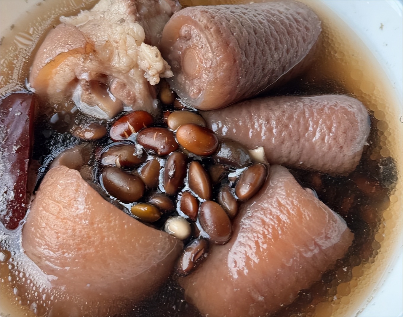 3 thực phẩm là "chiến binh bổ thận" phụ nữ trung niên nên ăn thường xuyên: Ăn 2 lần 1 tuần để giữ cho tóc đen dày, cơ thể tràn đầy sức sống- Ảnh 1.