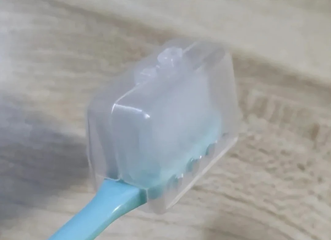 8 thói quen "giết sức khỏe" trong im lặng: Người tưởng kỹ tính hóa ra lại bẩn nhất - Ảnh 1. 8 thói quen "giết sức khỏe" trong im lặng: Người tưởng kỹ tính hóa ra lại bẩn nhất - Ảnh 1.