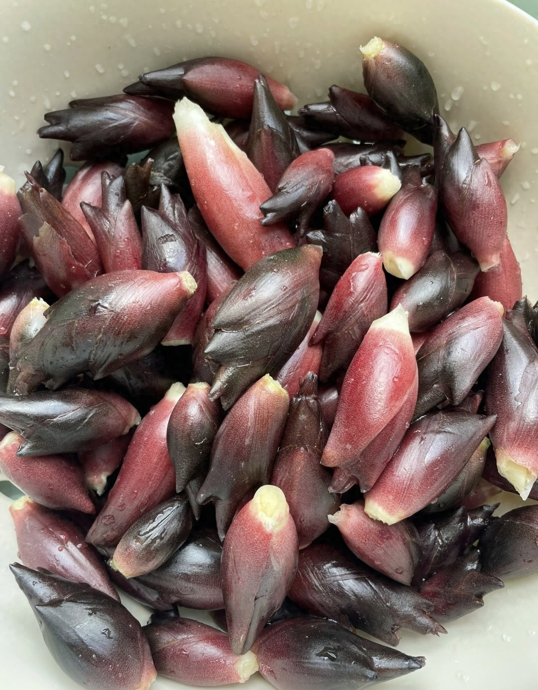 Ăn một miếng đã nghiện: Món rau màu tím hơn cả thuốc bổ, dân sành ăn thề "không ăn là tiếc cả đời"! - Ảnh 1.