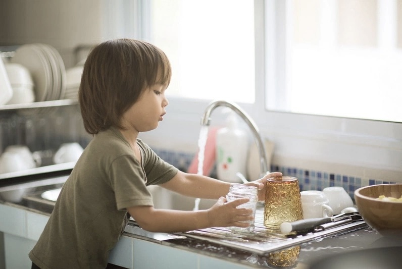 Bí quyết nuôi con đỗ Harvard: Không học thêm, không ép buộc, chỉ cần 3 ĐIỀU - cha mẹ Việt ít để ý!- Ảnh 2.